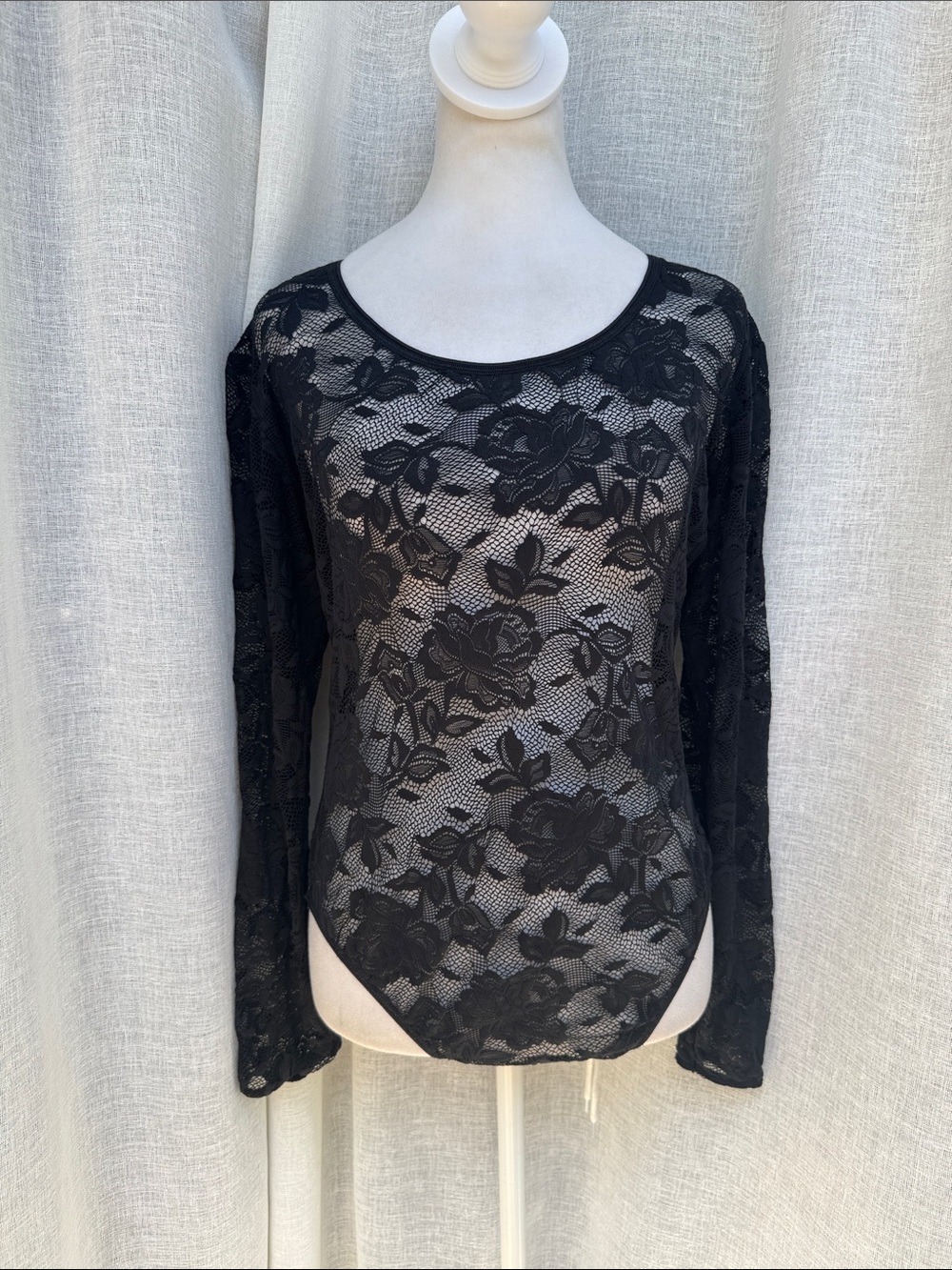 Victoria Secret black long-sleeve floral lace round-neck bodysuit
